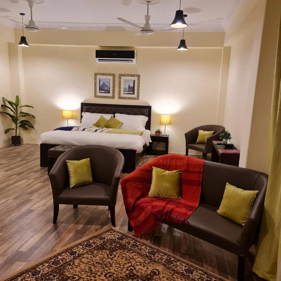 The Mandarin Inn Gilgit Dış mekan fotoğraf